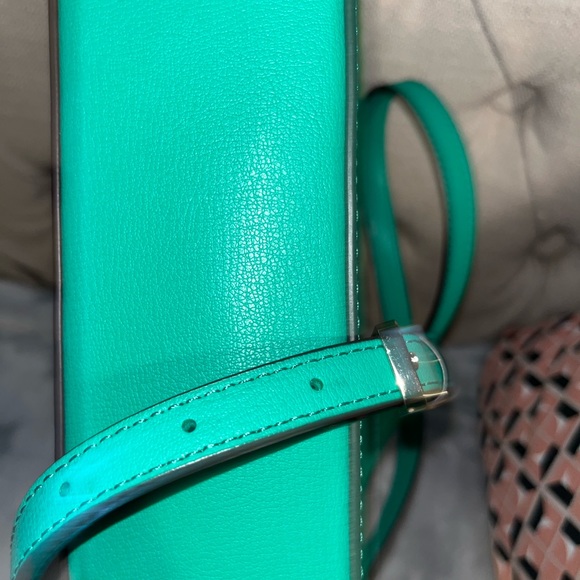 Authentic Kate Spade green crossbody bag - Picture 3 of 4